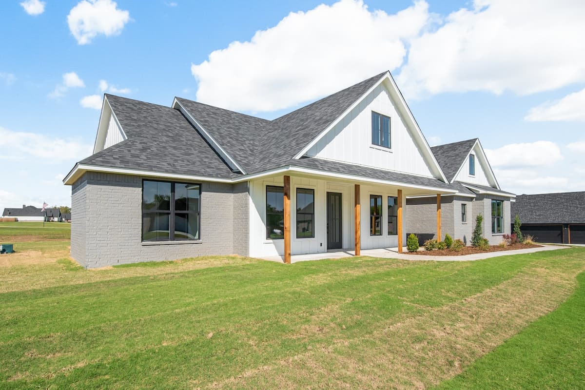 Custom Home In Claremore, OK: Greyson Corner Thumbnail