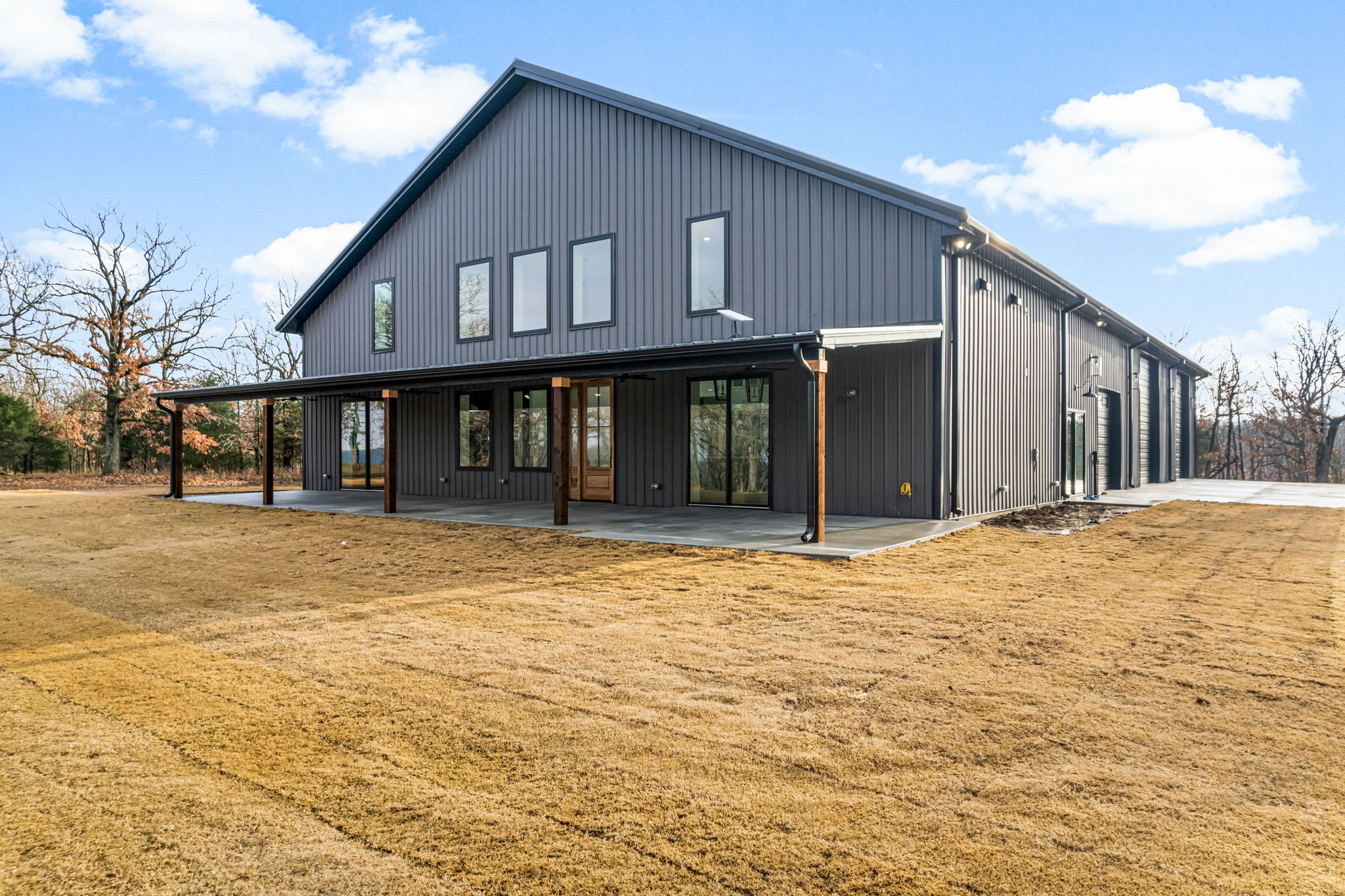Luxury Barndominium Retreat - Custom Homes In Collinsville, OK Thumbnail