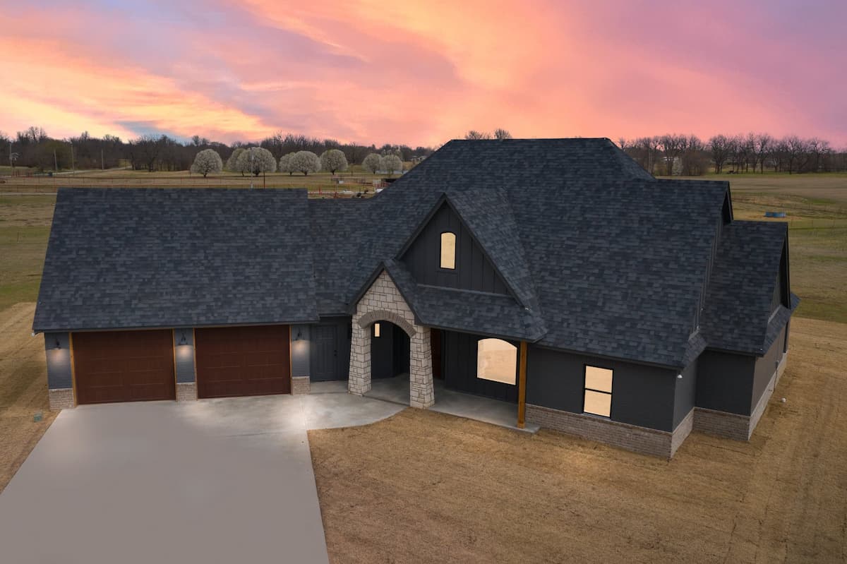 Custom Home In Oolagah, OK: J&J Corner Thumbnail